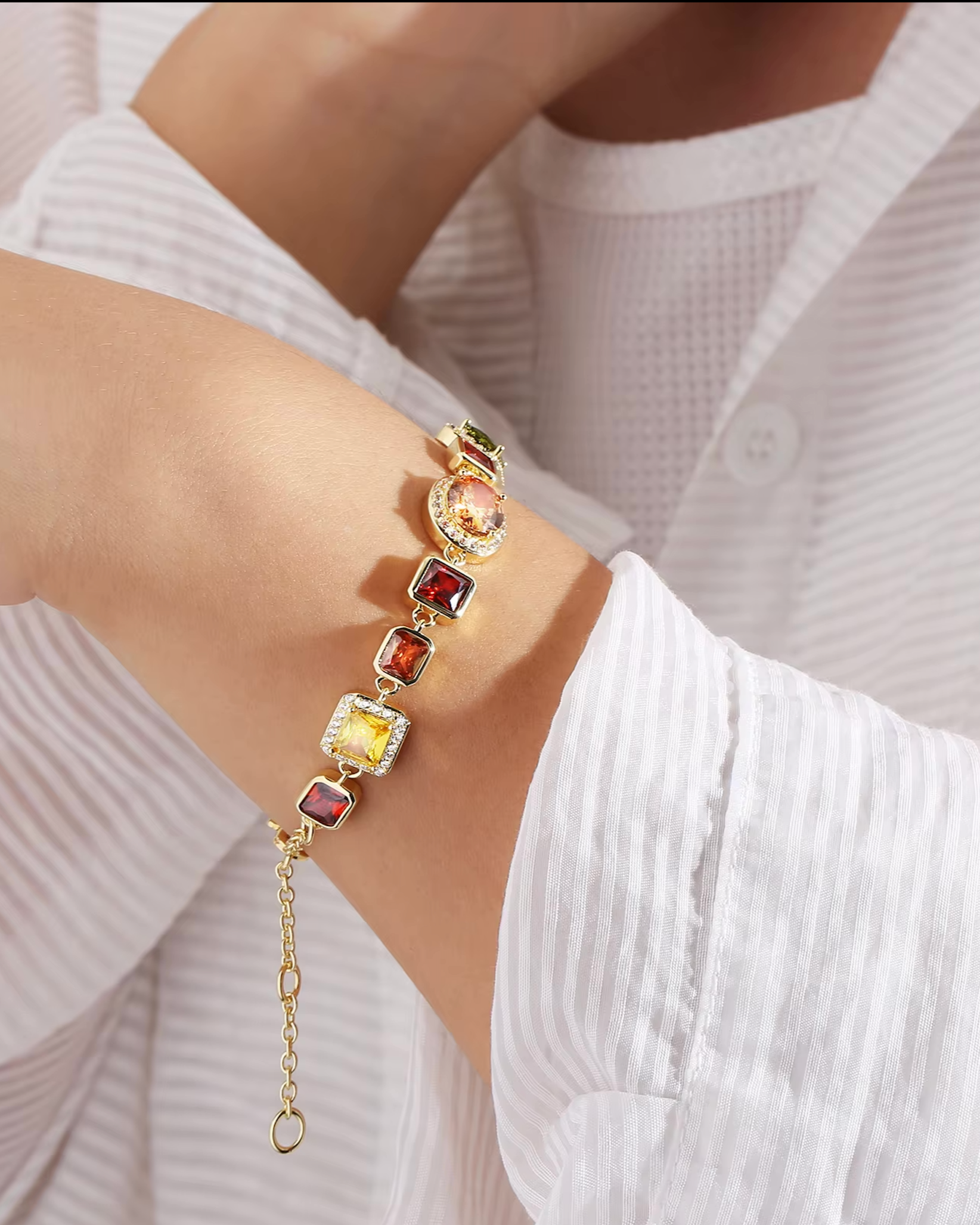 Vivance Bracelet Gold
